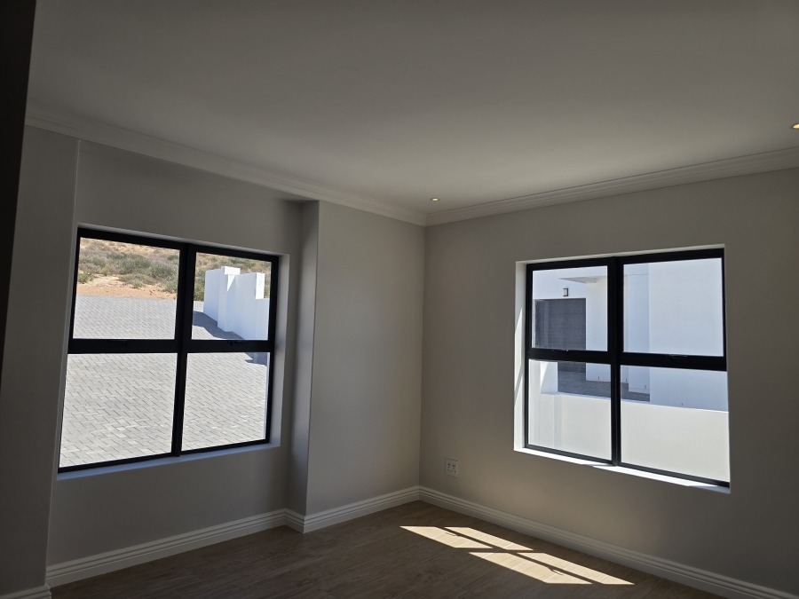 3 Bedroom Property for Sale in St Helena Views Western Cape